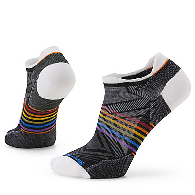 Run Pride Rainbow Low Ankle Socks 1